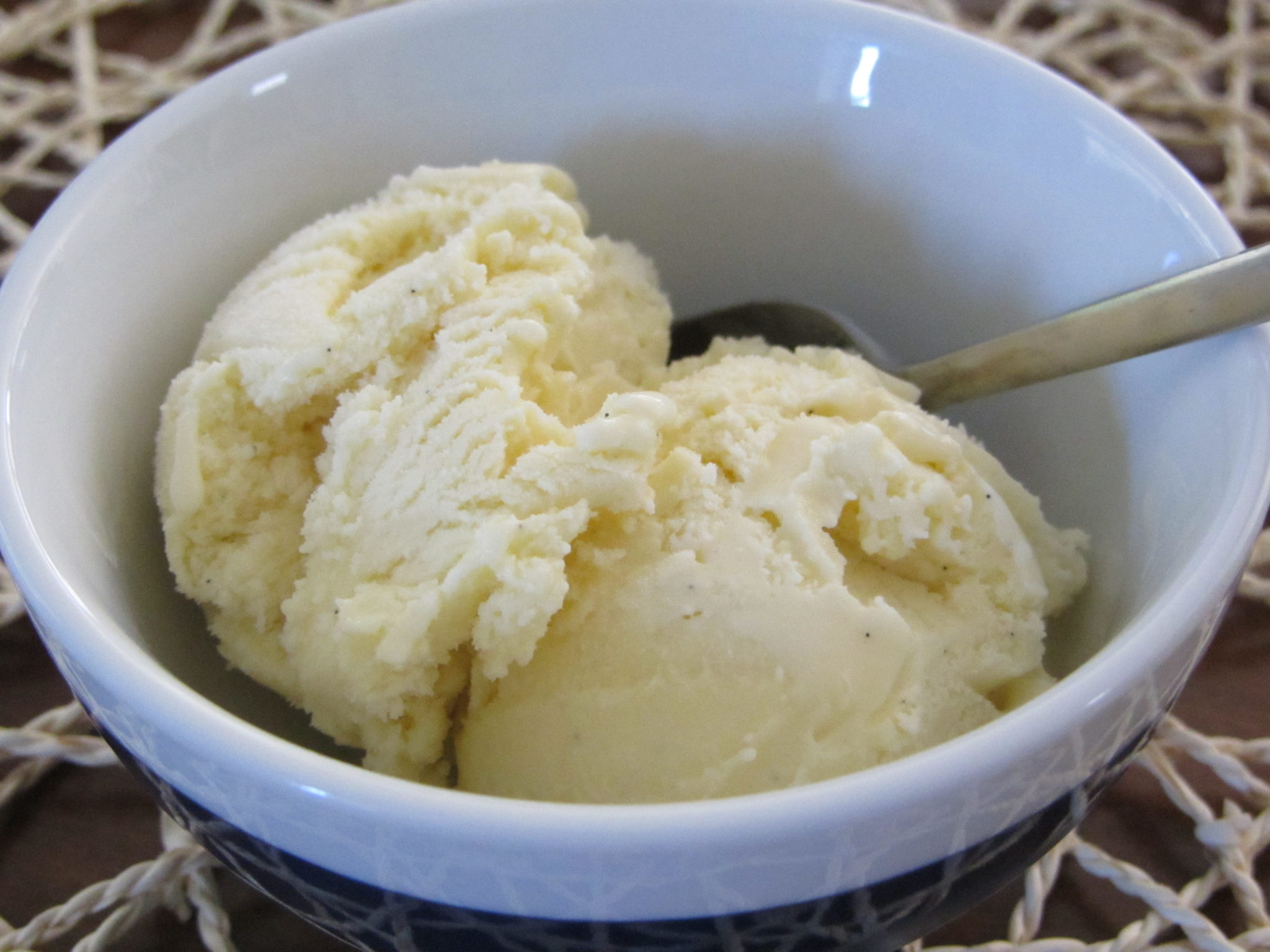 アイス 作り方 バニラ コストコの大容量バニラアイスが美味しい！おすすめの食べ方やアレンジレシピを紹介